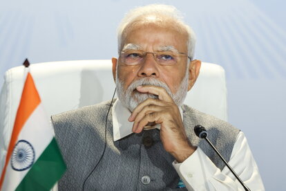 Der indische Premierminister Narendra Modi nimmt an einer Pressekonferenz im Rahmen des 15. BRICS-Gipfels im Sandton Convention Centre teil.
