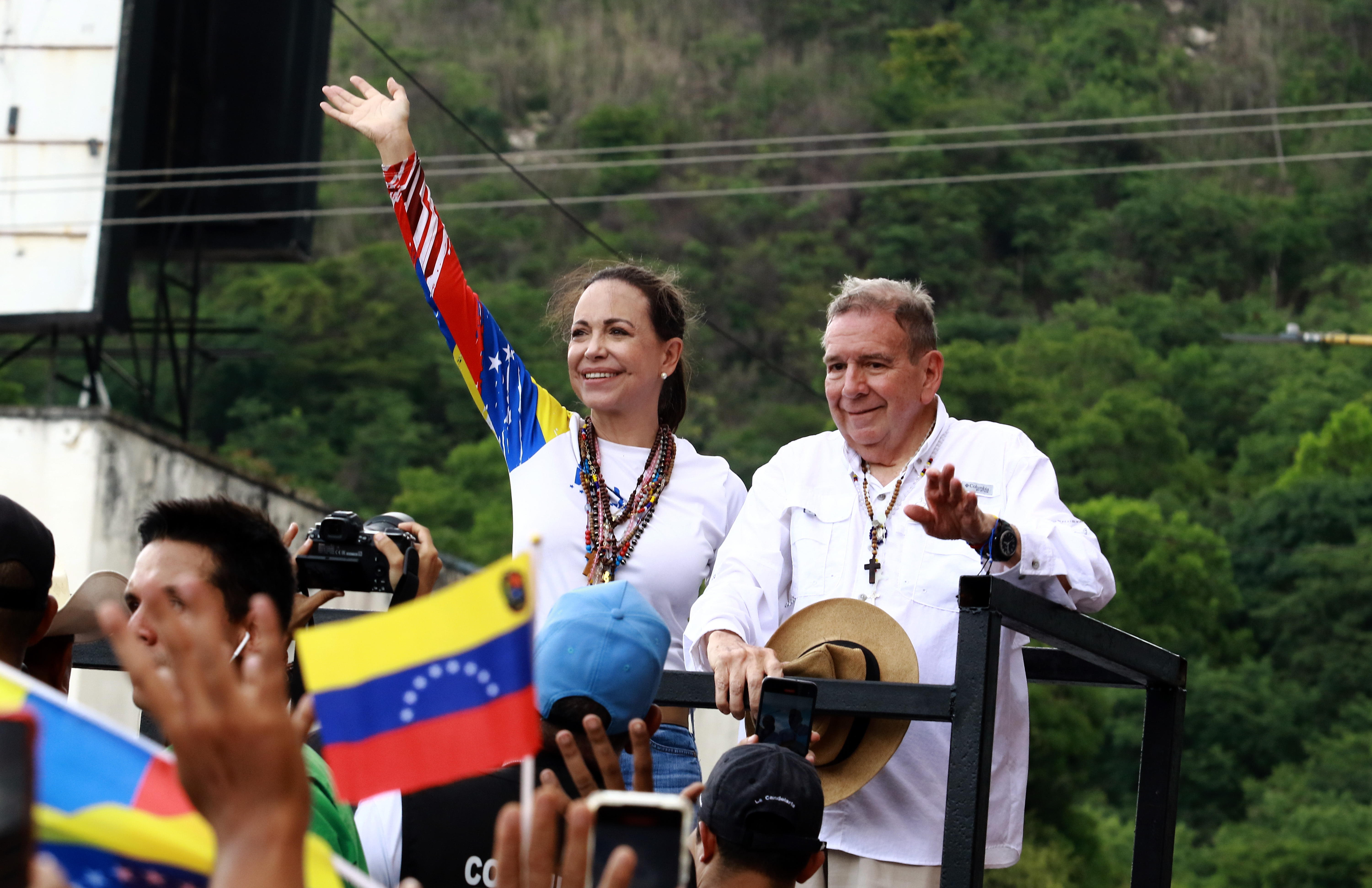 Although prominent politicians such as the liberal opposition leader María Corina Machado and others have been barred from running, their support for the independent candidate Edmundo González has mobilized the opposition.