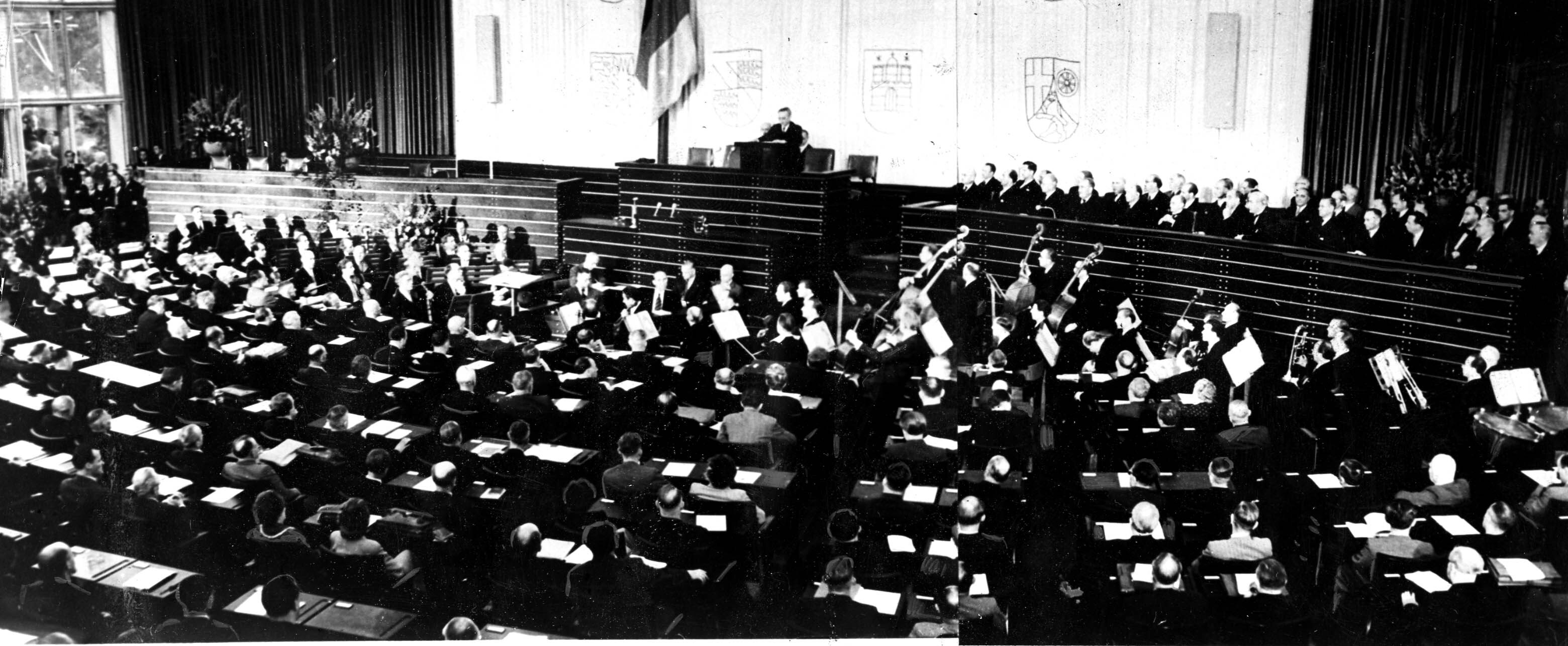 Am 7. September 1949 trat der erste Deutsche Bundestag in Bonn zum ersten Mal zusammen