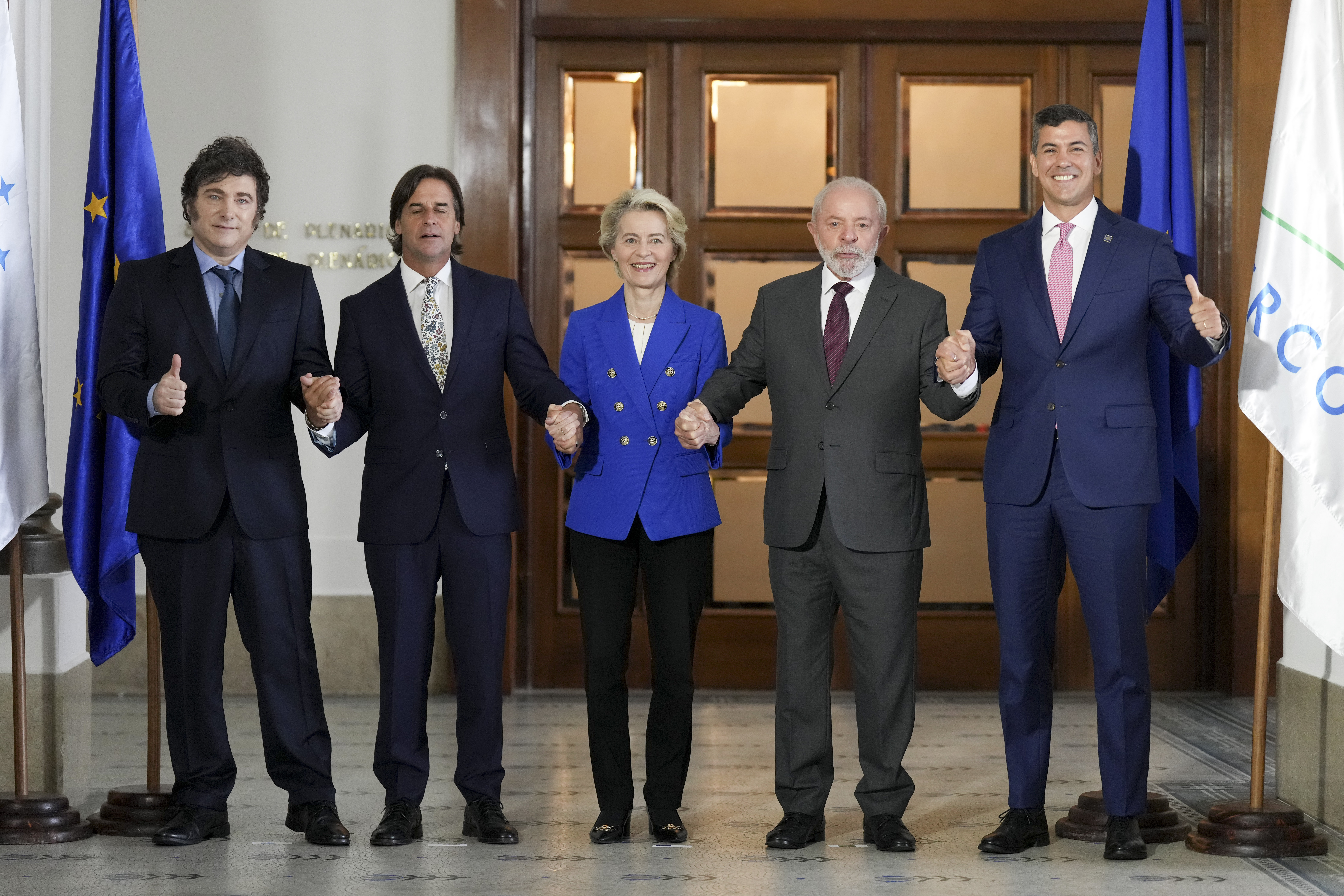 From left: Argentina's President Javier Milei, Uruguay President Luis Lacalle Pou, European Commission President Ursula von der Leyen, Brazil's President Luiz Inacio Lula da Silva and Paraguay's President Santiago Pena pose for a picture during the Mercosur Summit in Montevideo, Uruguay,