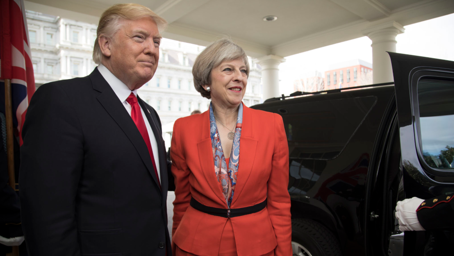 2017 besuchte Theresa May Donald Trump in Washington. Nun stattet Trump London einen Besuch ab.