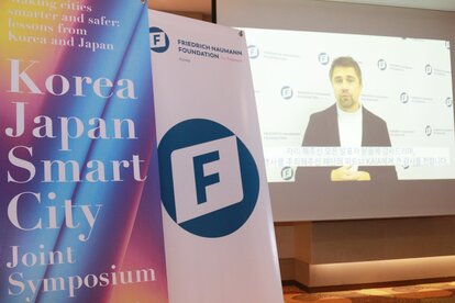 Frederic Spohr, FNF Korea, welcoming participants via video message