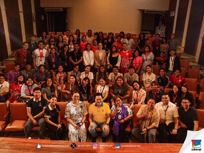 LP and FNF Representatives with the attendees of the Dumaguete Political Education Forum