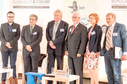 From left to right: Bogdan Patru, Surendra Munshi, Tomáš Vrba, Rainer Adam, Sandra Švaljek, Krassen Stanchev