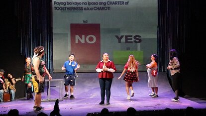 Charot! cast encourages the audience to vote!