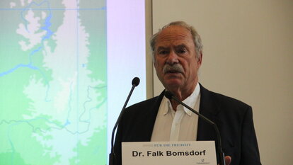 Dr. Falk Bomsdorf,