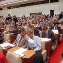 Die aus der ersten freien und geheimen Wahl in der DDR hervorgegangene Volkskammer trat am 05.04.1990 zu ihrer konstituierenden Tagung zusammen