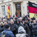 Reichsbürger und rechte Gruppierungen demonstrieren in Berlin