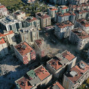 Durch Erdbeben beschädigtes Haus in Izmir