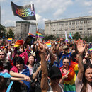 Teilnehmer marschieren während der LGBT-Gleichstellungsparade in Warschau