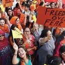 Pakistanische Frauen veranstalteten anlässlich des Internationalen Frauentags einen öffentlichen Marsch in Karatschi – und forderten Gerechtigkeit