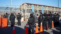 Members of the Mexican National Guard and the US border police monitored the ‘Paso del Norte’ border crossing.