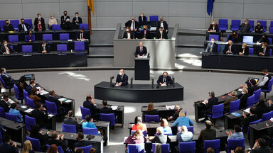 Sondersitzung des Bundestags zum Krieg in der Ukraine