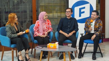 Dari kiri ke kanan: Raina Salsabil (moderator), Ratu Tasya (Peneliti, Scholarium LP3ES), Hafizh Nabiyyin (Kepala Divisi Kebebasan Berekspresi, SAFEnet), Dimas Saudian (Penyuluh Hukum Ahli Muda, Direktorat Jenderal HAM).