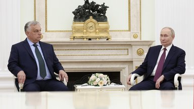 Der russische Präsident Wladimir Putin, rechts, und der ungarische Ministerpräsident Viktor Orban bei einem Treffen in Moskau, Russland