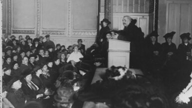 Rede von Friedrich Naumann auf liberaler Frauenkonferenz, vermutlich 1919
