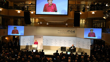 Bundeskanzlerin Angela Merkel spricht auf der 55. Münchner Sicherheitskonferenz