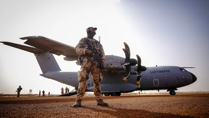 A Bundeswehr soldier at the Niamey base