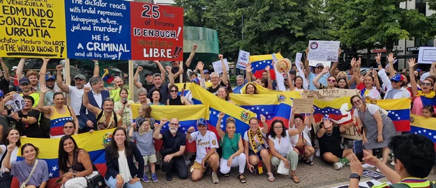 Weltweit haben Menschen gegen das Regime in Venezuela protestiert und die Anerkennung des Wahlsieges für die Opposition gefordert. In Berlin kamen mehr als 500 Demonstranten zusammen. 